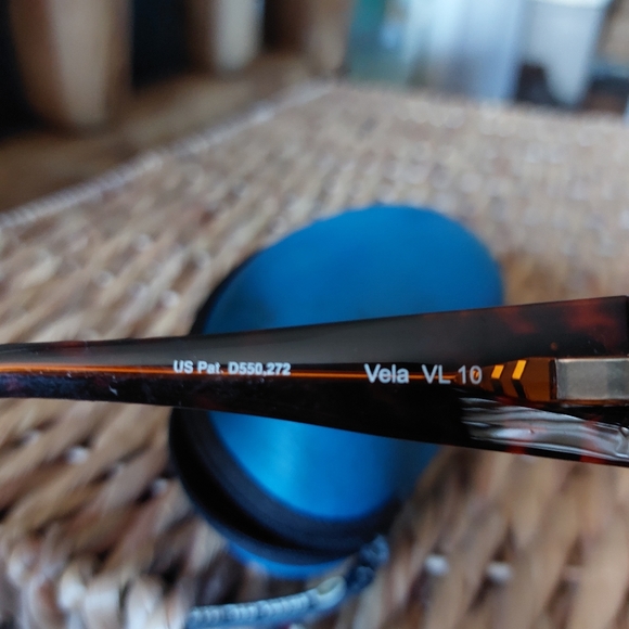 Sunglasses - Picture 4 of 4